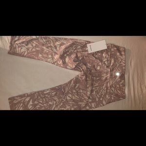 Lululemon Wunder Under HR Crop 21” *FLux Size 12